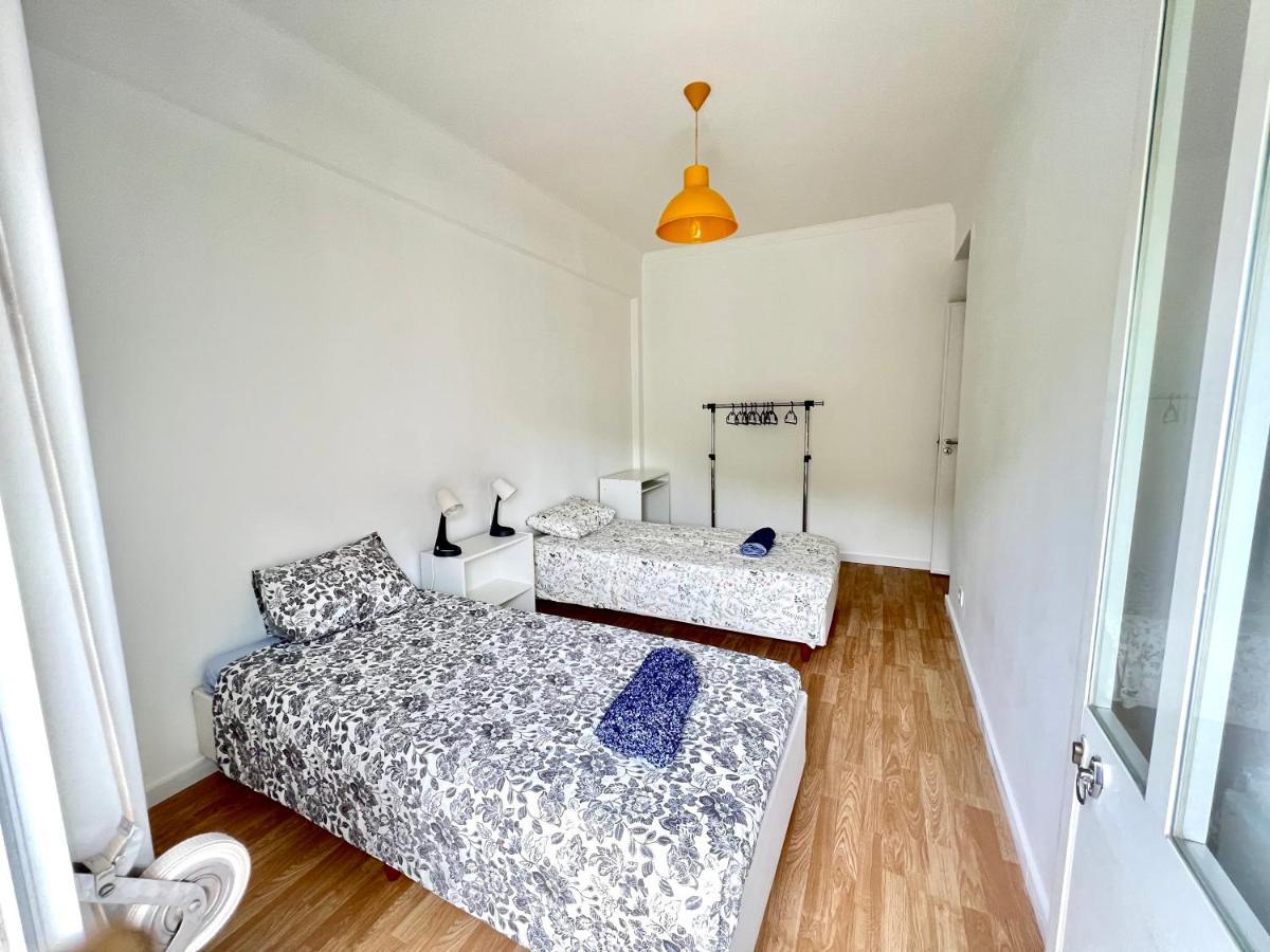 Almada Big Flat Next To Lisbon And Caparica Beach Eksteriør bilde